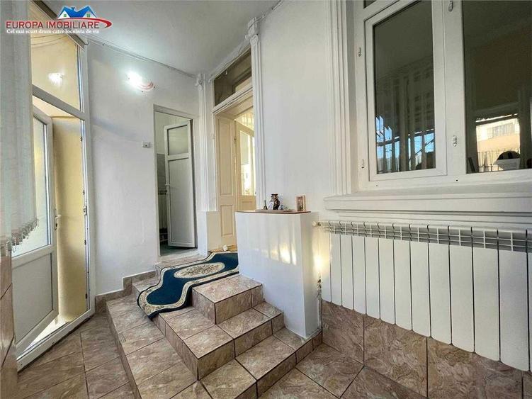 Vand casa oras Tulcea, zona ultracentrala - 6