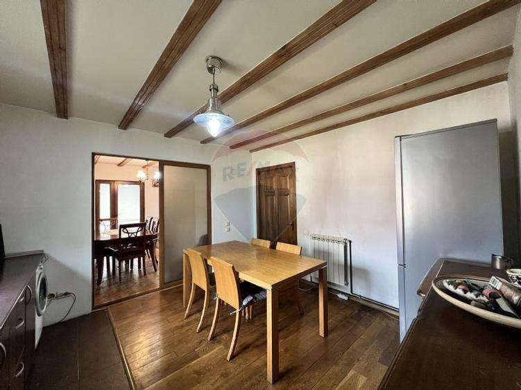 Casa de lemn cu teren generos de 1312 mp de vanzare in Fundulea - 9