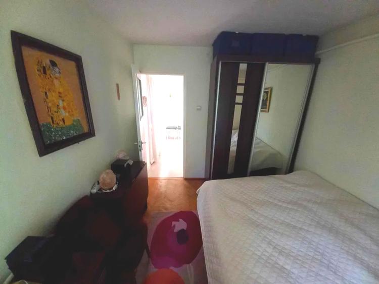 Apartament 2 camere decomandat-Podul de Piatra-bloc fara risc - 3