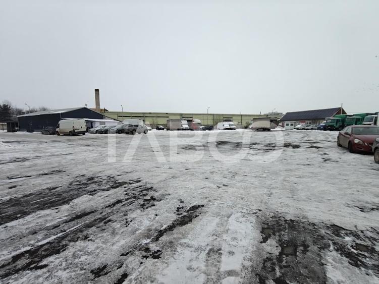 Spatiu Industrial cu rampa pentru camion - pretabil magazin Comision 0 - 4