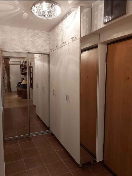 Greenfield, Padurea Baneasa loc de parcare garsoniera mobilata an 2009 - 2