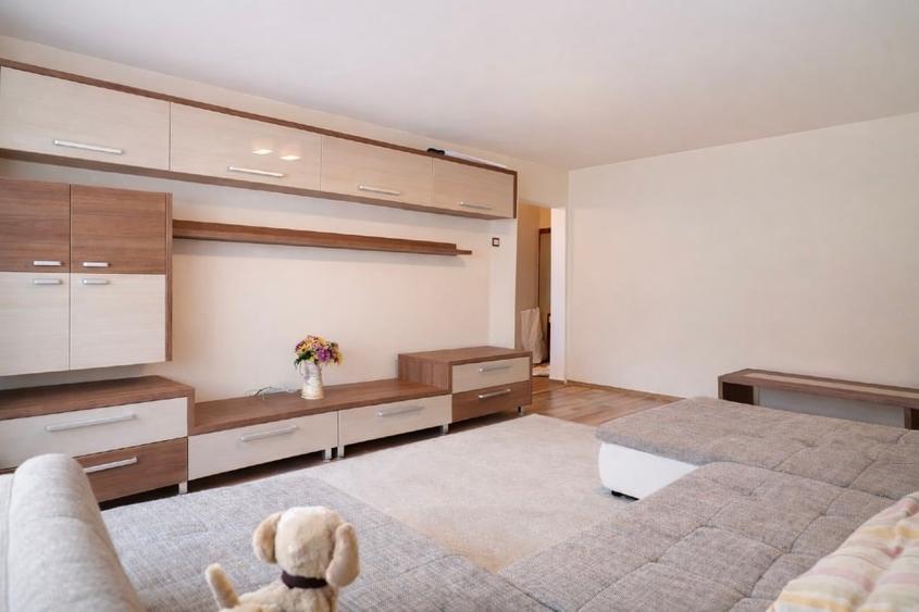 Proprietar - Apartament 3 camere decomandat, complet mobilat & utilat - 1