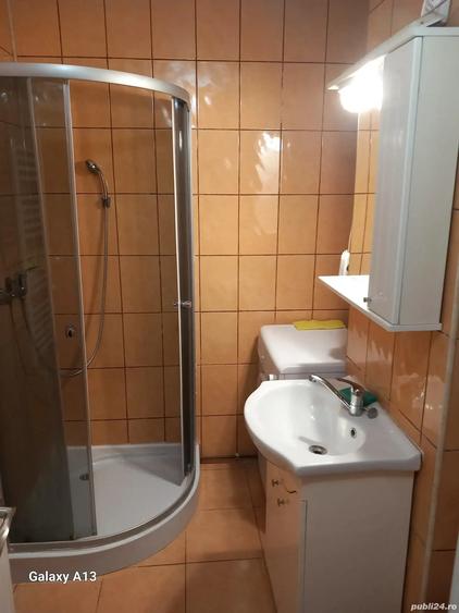 Inchiriez garsoniera - 2