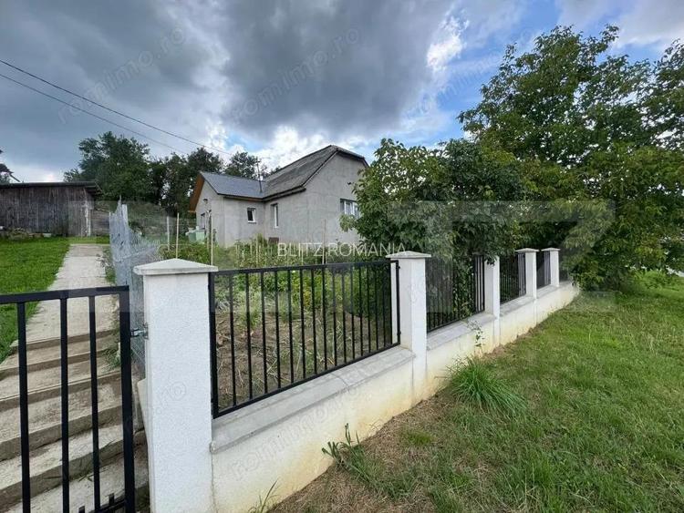 Casa de vanzare la 6 km de Bistri?a ideala pentru o via?a lini?tita