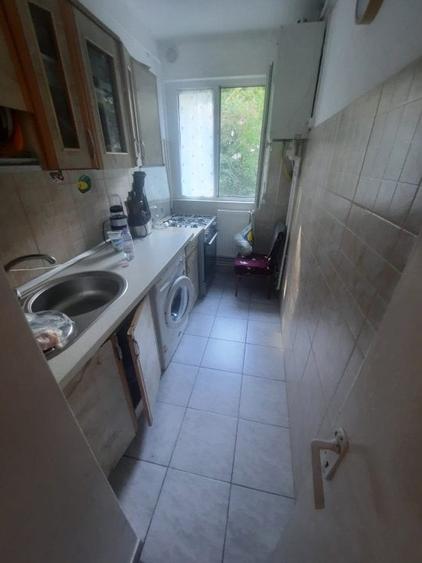 Apartament 2 camere, etajul 2/4, zona Alexandru cel Bun - 4