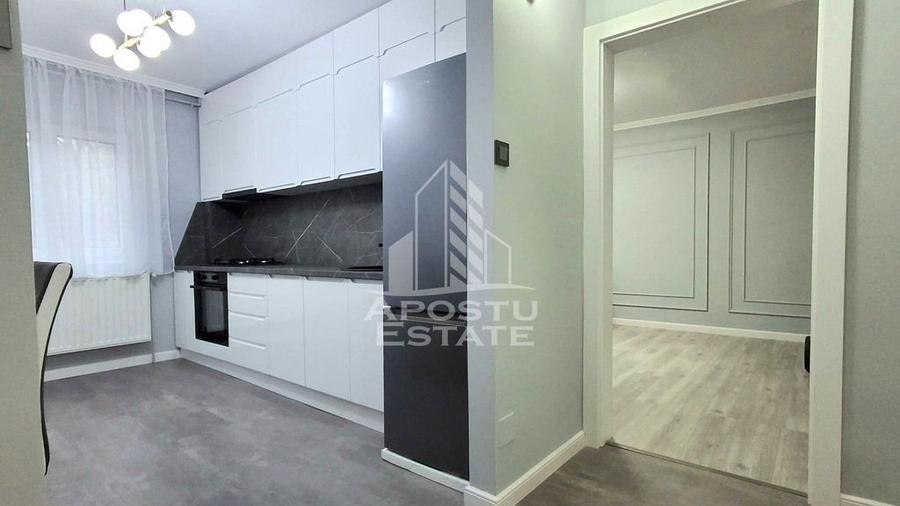 Apartament 3 camere, decomandat, parter zona 300 - 11