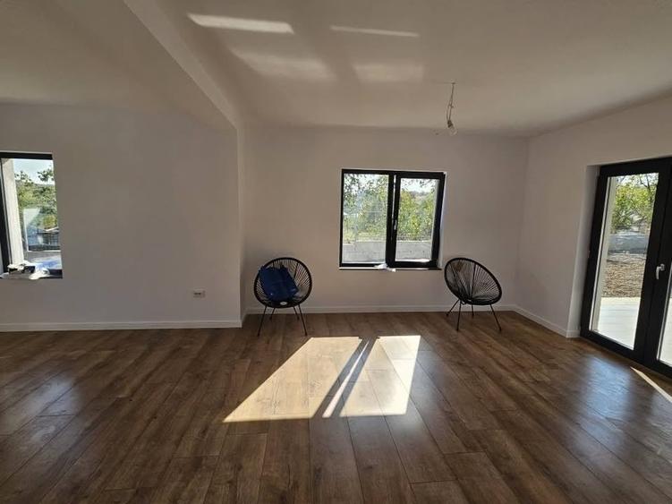 CASA INDIVIDUALA, 4 CAMERE, 2 BAI, 115 MP UTILI, MIROSLAVA - 12