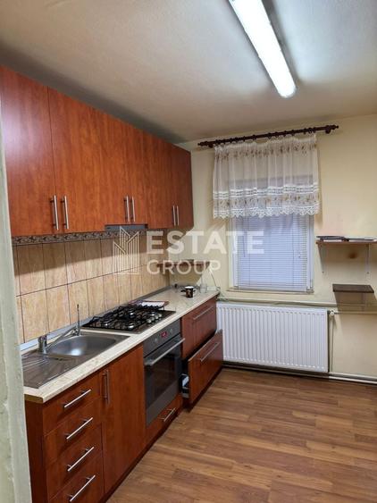 Apartament cu 3 camere decomandat, mobilat în Girocului