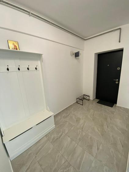DE INCHIRIAT! Apartament 2 camere decomandat 60 mp , Sector 4 - 25
