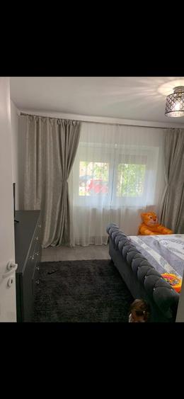 Schimb apartament 4 camere, 100 mp, renovat complet + boxa 50 mp, cu casa - 2