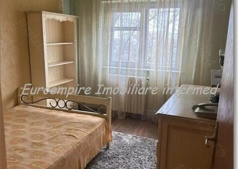 Apartament 3 camere decomandate zona Abator - 1