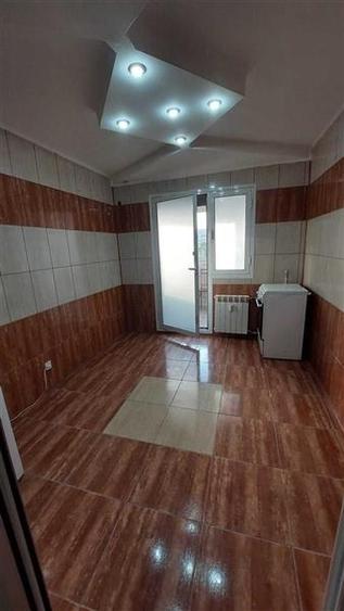Vanzare Apartament 4 Camere Semidecomandat Sos. Berceni - 7