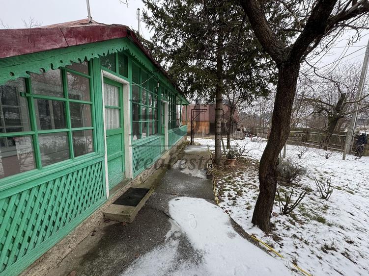 casa batraneasca situata in Hemeius - de vanzare - 9