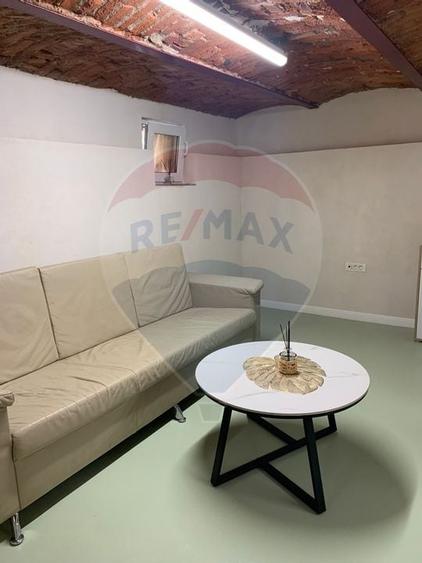 Spatiu comercial de inchiriat 40 mp, in zona Decebal - 18