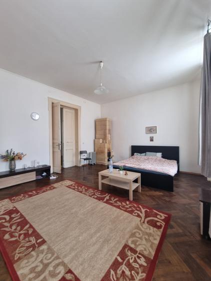 Apartament în vilă istorică - 4 Camere - Curte Generoasă - 2