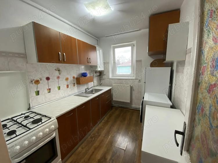 Proprietar vand apartament 2 camere - 1