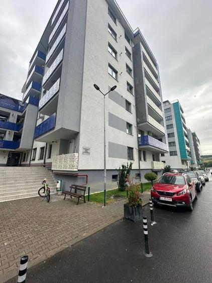 Apartament fain cu 2 camere deco, bloc nou, zona VIVO - 1