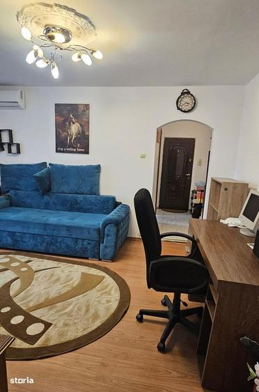 2 camere semidecomandat zona Narcisa - 2