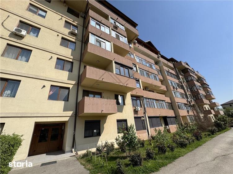 Apartament cu 4 camere decomandat în Est