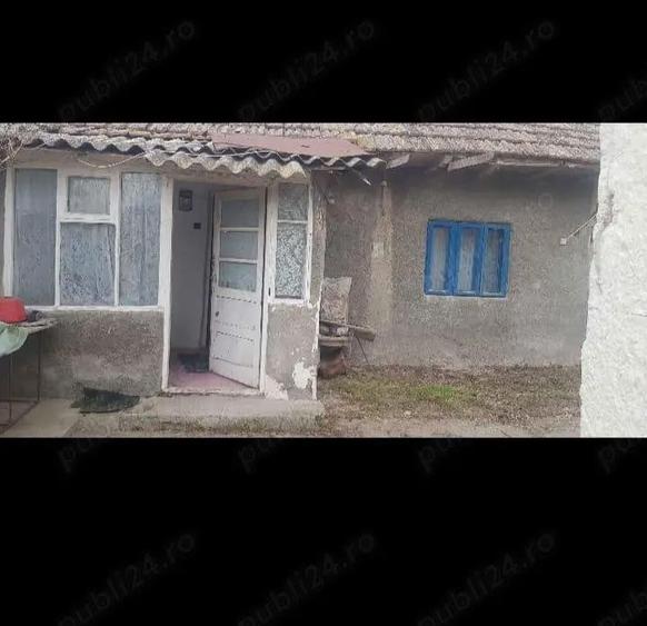 Casa de vanzare poten?ial normal ?i teren generos - 2