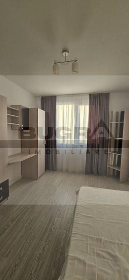 Apartament cu 3 camere semidecomandat în Exterior Nord