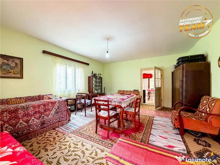 OFERTA REZERVATA!Casa cu farmec rustic teren privat de 3.3 - 6