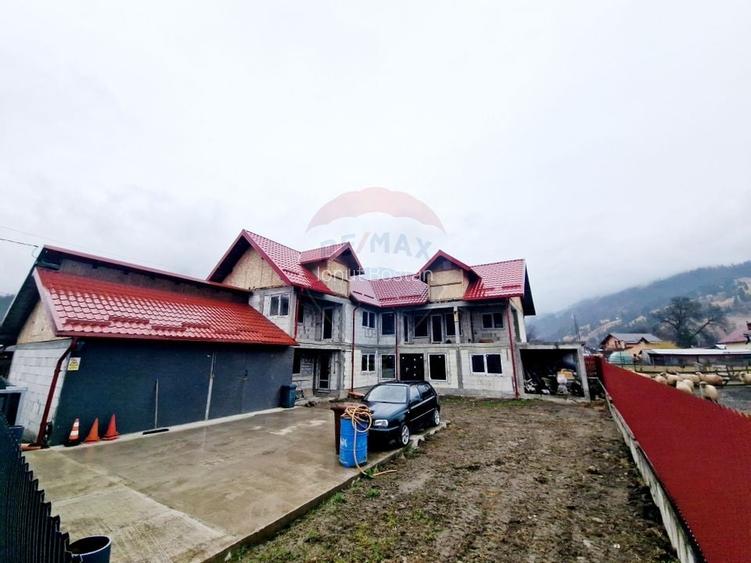 Casa / Vila la munte