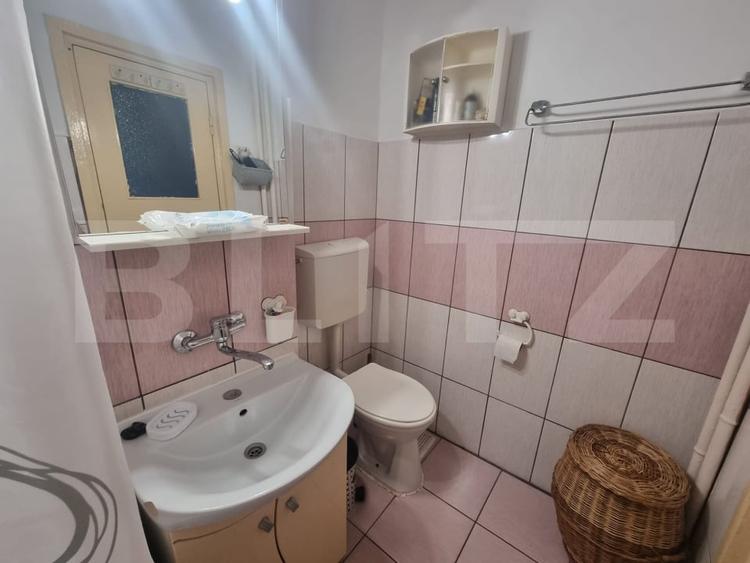 Apartament de inchiriat cu 2 camere, 50 mp, zona Rotonda - 12