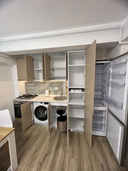 Vand Apartament 2 Camere + Loc de Parcare - Str. Sergent Ilie Petre - 2