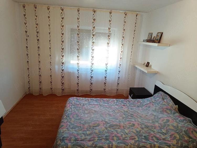 inchiriez apartament cu trei camere - 7