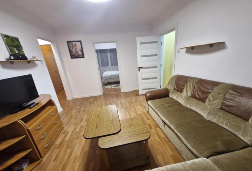 Apartament 3 camere mobilat etaj 2,  Astra - 1