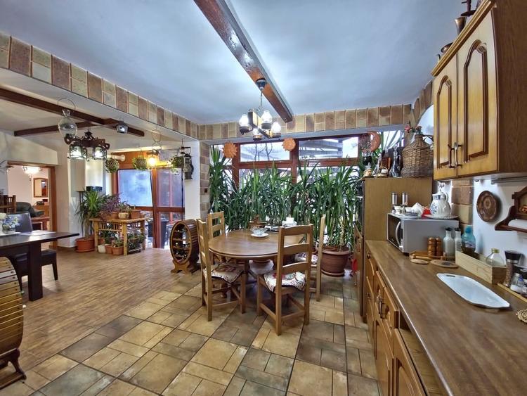 Pensiune 17 camere in Eforie Nord – afacere de familie, gata de exploatare - 17