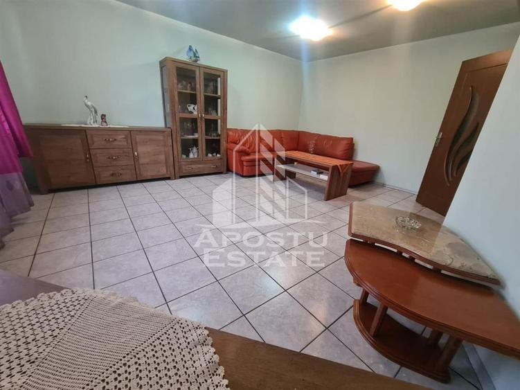 Casa, 4 camere, 3 locuri de parcare, zona Sagului - 8
