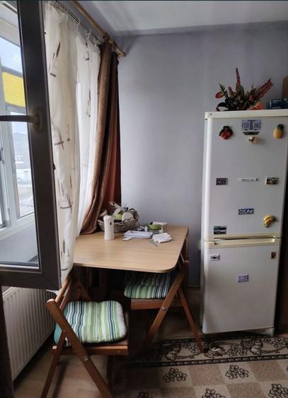 Vand apartamnetu cu 1 camera (gardoniera) contact; +40 748 144 333 - 8