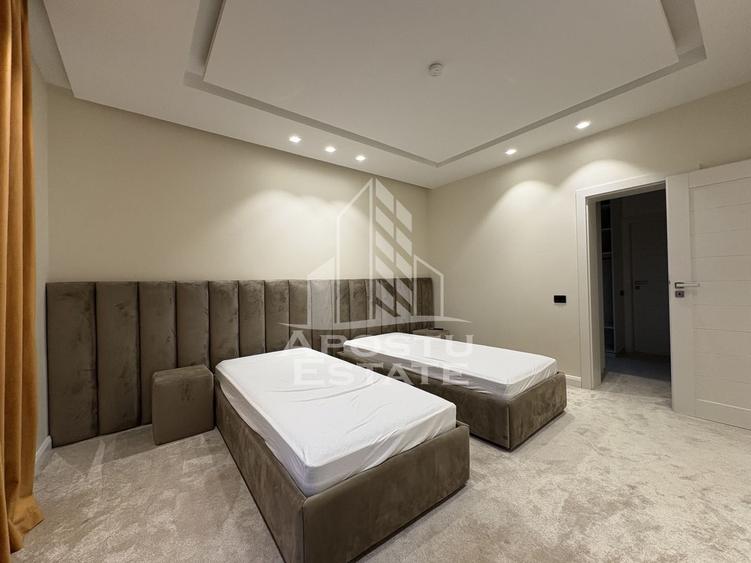 Vila de lux cu piscina incalzita de vanzare in Mosnita Noua | 4 camere - 24