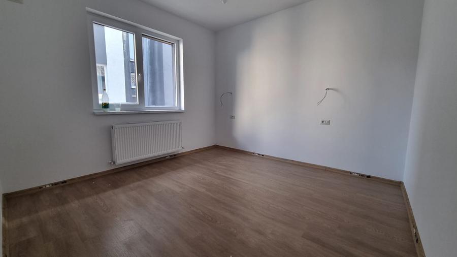 Vila 4 camere, bucatarie separata, parcare, zona Scolii - 1