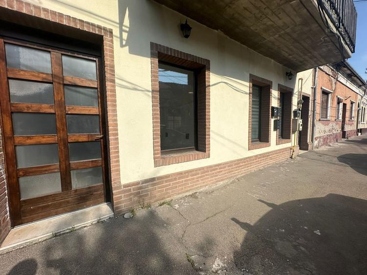 Spațiu pentru birouri, central, Oradea - 1