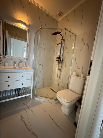 Superb!  4 camere cu vedere la mare, mobilat si utilat, confort lux - 22