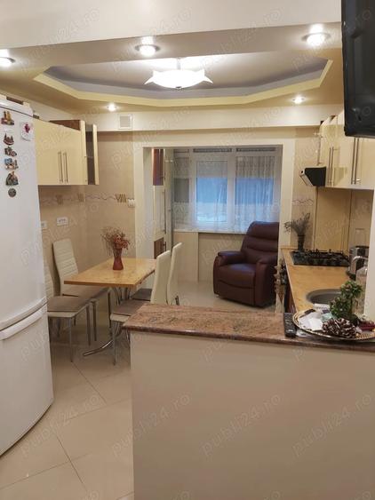 Vand apartament 2 camere decomandat - 2