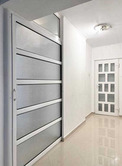 APARTAMENT CU 4 CAMERE AFLAT PE BD DECEBAL APROAPE DE PTA ALBA IULIA - UNIRII - 18