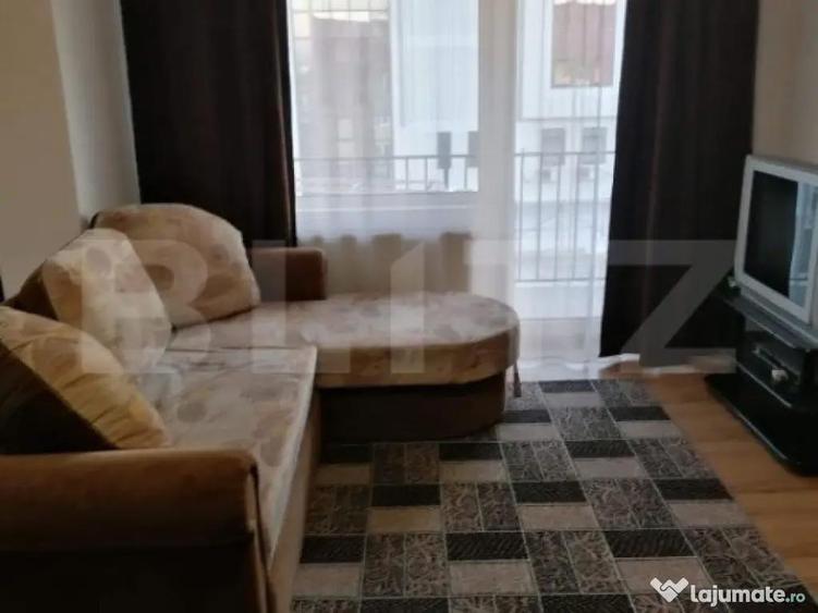 Apartament spatios de vanzare, 5 camere, 93 mp, zona Hotel D - 4