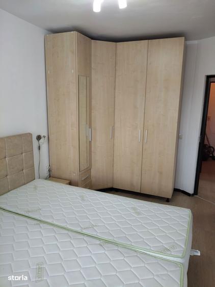 Urgent vand Studio 53 Mp langa mall Coresi eta1 Mobilat utilat Liber! - 2