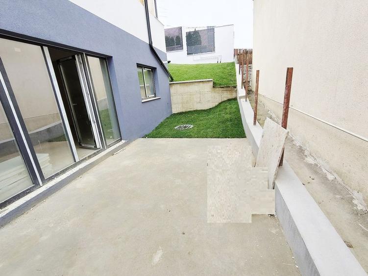 Casa cuplata, noua, intr-o zona de case- linistita,in Dambul Rotund - 28