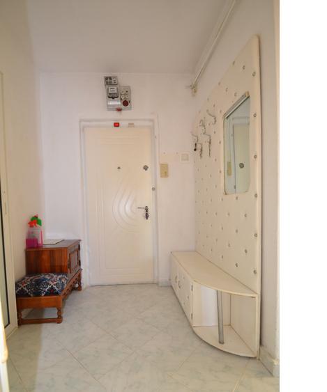 ap. 2 camere, decomandat, zona Circumvalatiunii-Kaufland, 250 eu - 9