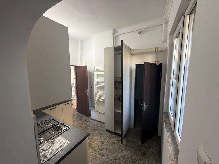 Apartament de inchiriat 3 camere Eroii Revolutiei - 9