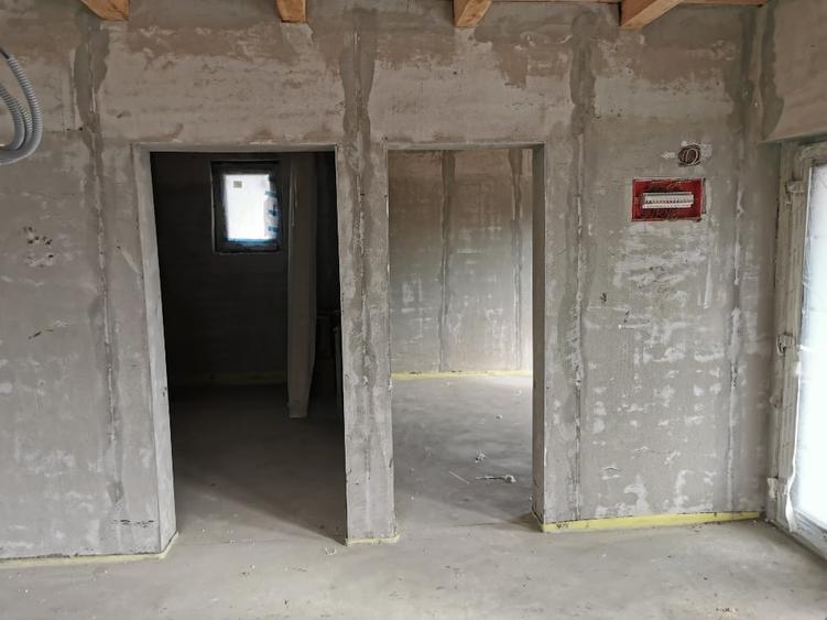 Vand casa Popricani 2025 la gri - 1