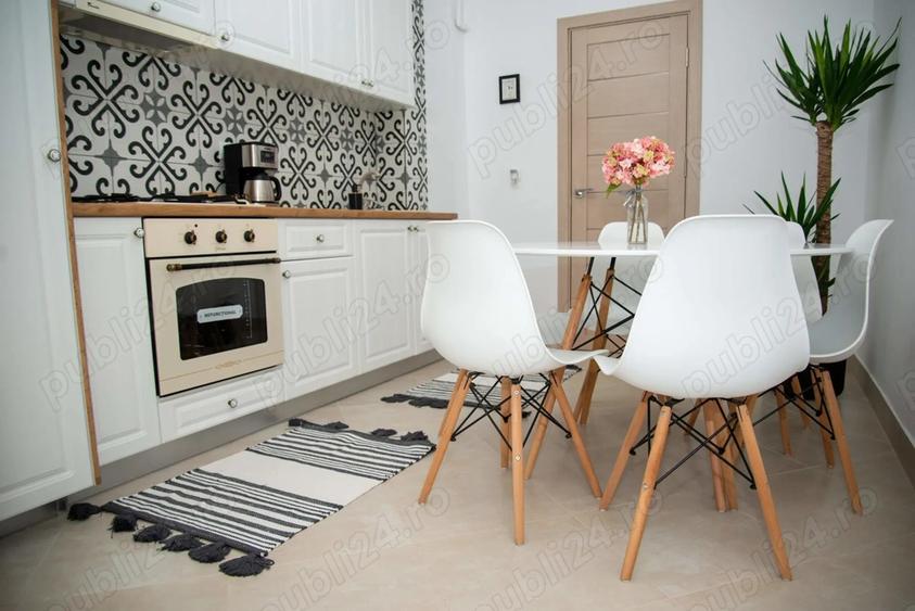 Apartament cu 3 camere et 1 in centru - 4