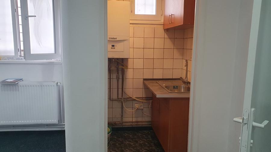 Eroii Revolutiei, Bld Pieptanari, inchiriere spatiu birou, parter - 5