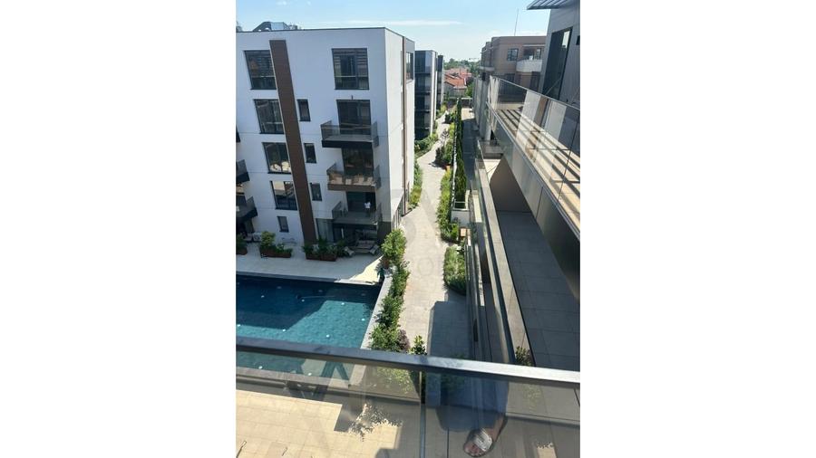 Apartament cu 3 camere decomandat, mobilat în Pipera