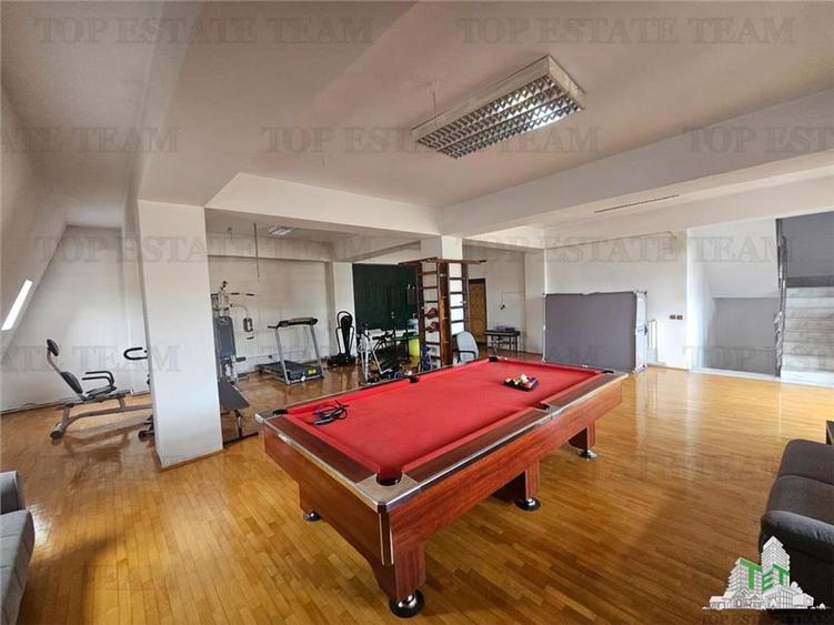 Vila spatioasa 670mp utili in zona Gorjului-Uverturii - 2